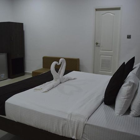 Hotel Sea Shore Beach Resort, Calangute Bagian luar foto
