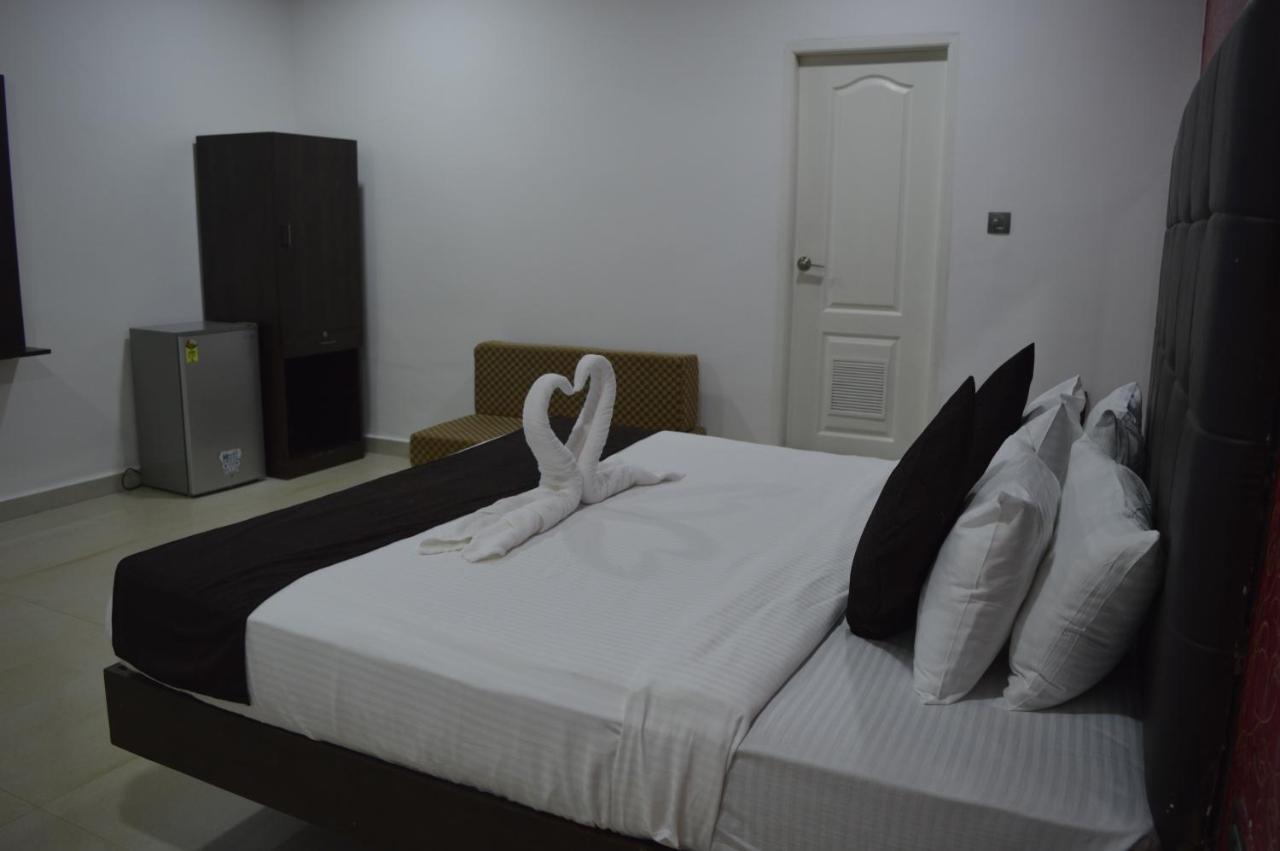Hotel Sea Shore Beach Resort, Calangute Bagian luar foto