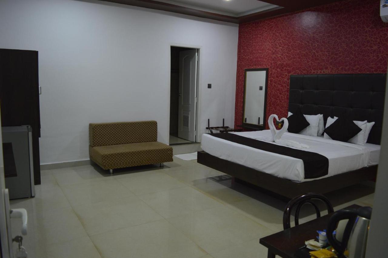 Hotel Sea Shore Beach Resort, Calangute Bagian luar foto